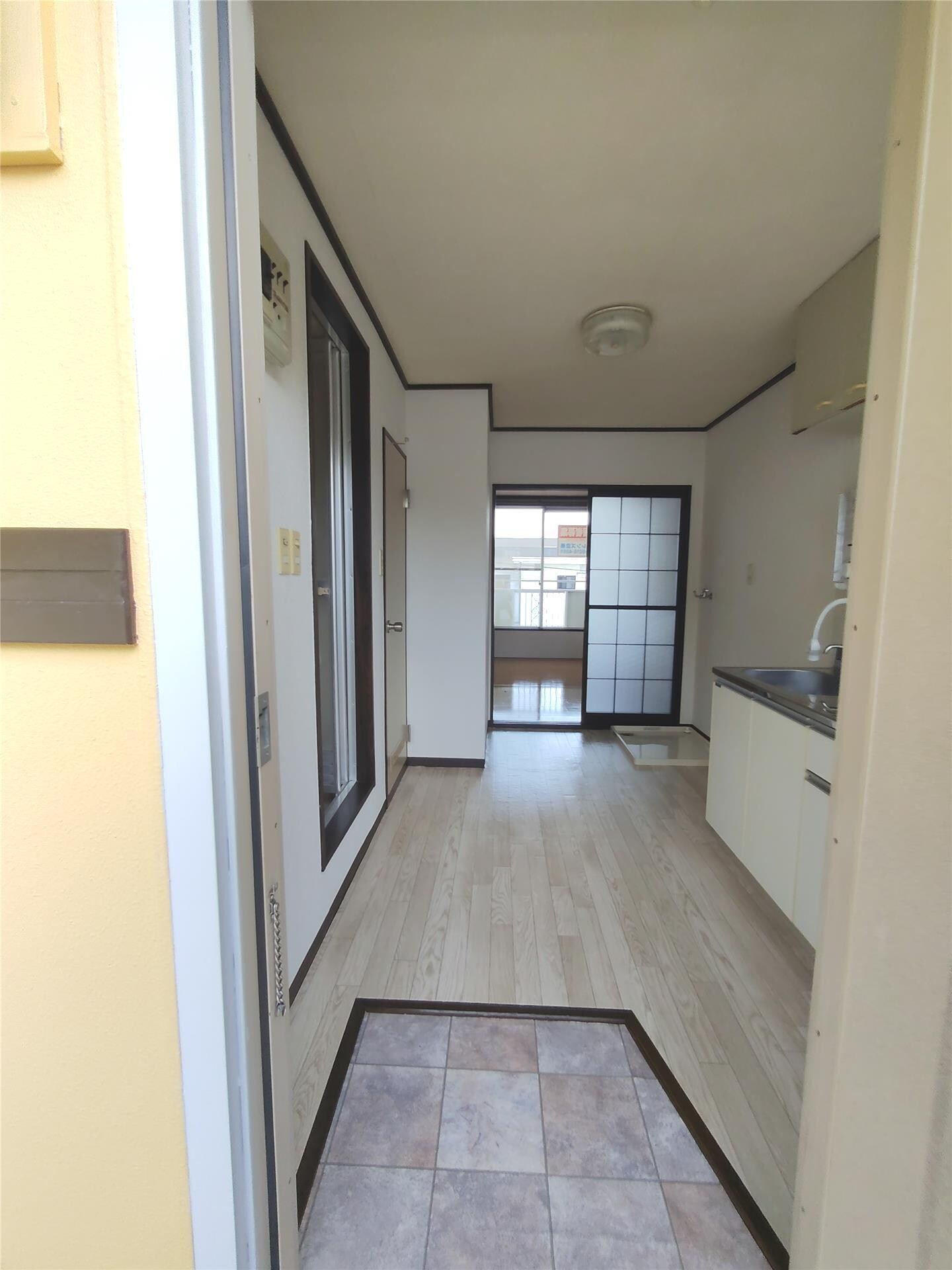 ロイヤルヒルズ3の物件内観写真