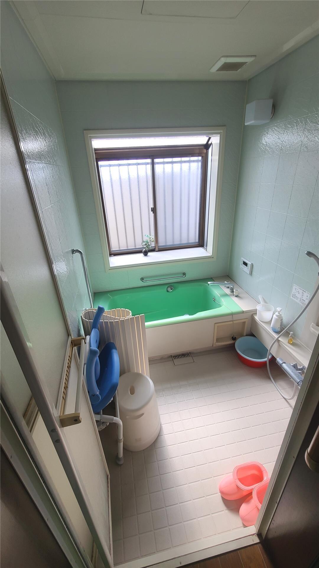 泉滝尻三丁目荒木貸家の物件内観写真