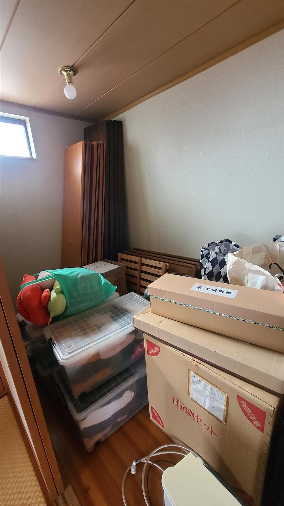 泉滝尻三丁目荒木貸家の物件内観写真