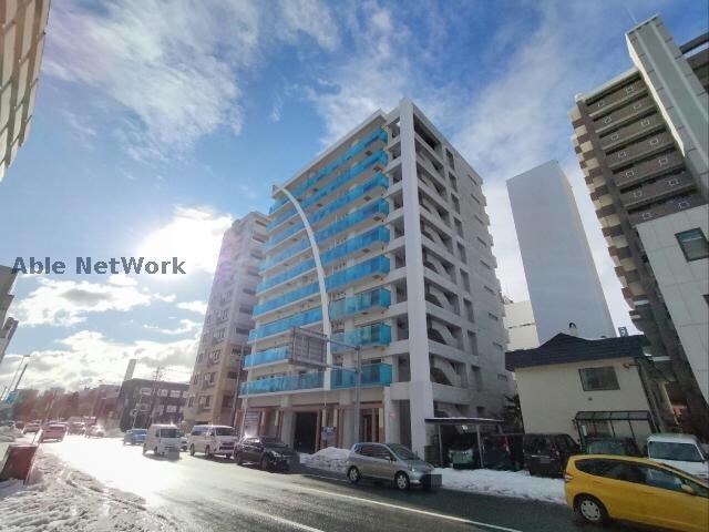 コローレ知事公館前の物件外観写真