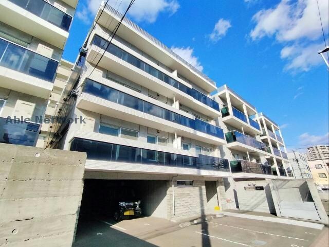 ヴィラアーバーナ桑園の物件外観写真