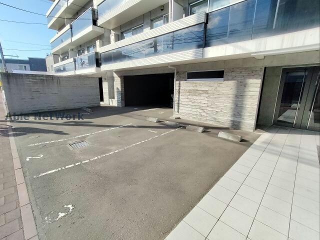 ヴィラアーバーナ桑園の物件外観写真