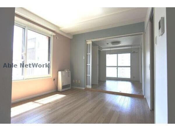 クリスタルファイブの物件内観写真