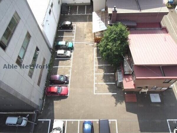 クリスタルファイブの物件外観写真