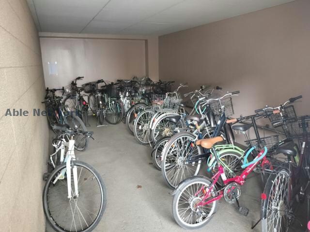 クリスタルファイブの物件外観写真