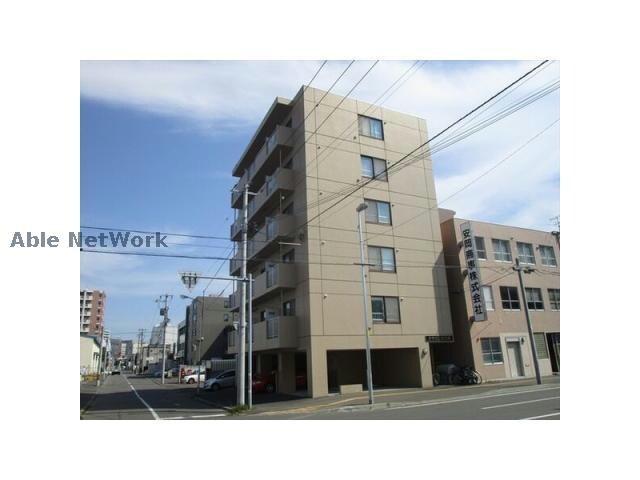 クラウン北10条の物件外観写真