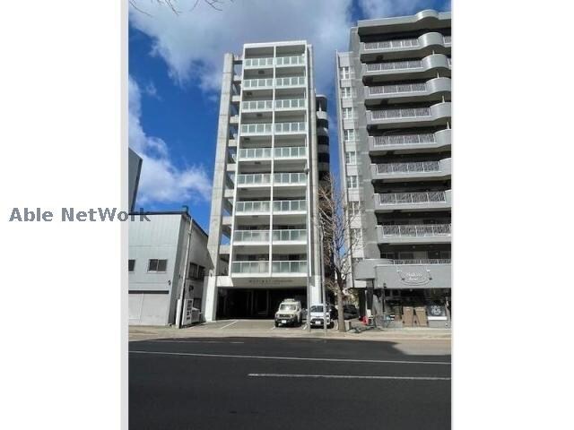 モルティーニ表参道の物件外観写真