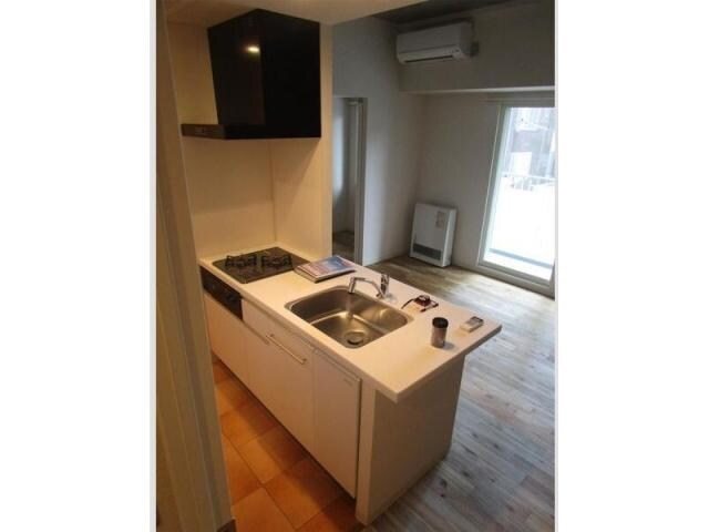 ラヴェーラ大通公園の物件内観写真