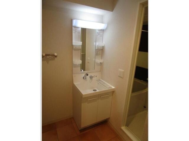 ラヴェーラ大通公園の物件内観写真