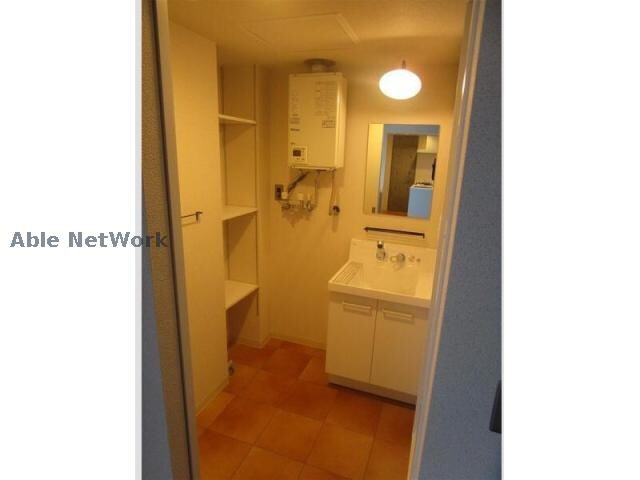 ラヴェーラ円山鳥居前の物件内観写真