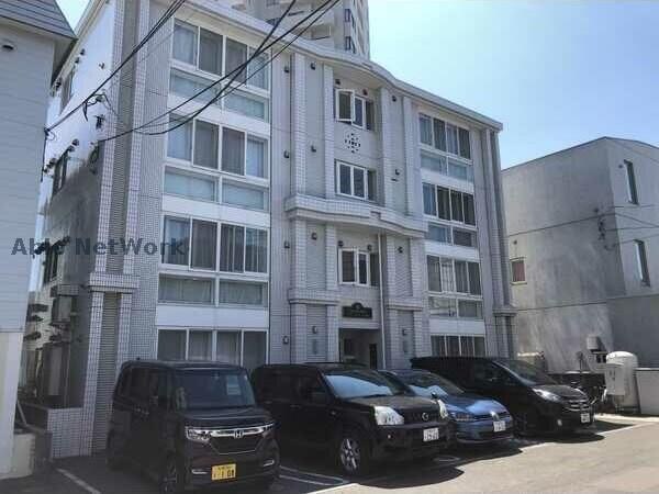 グランメール宮の森の物件外観写真