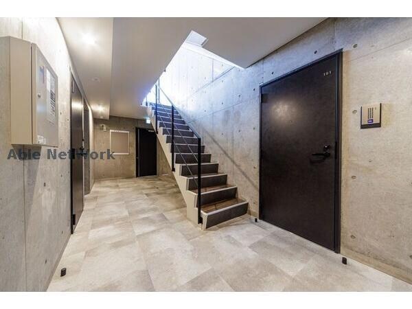 GLASS MARE HACHIKENの物件外観写真