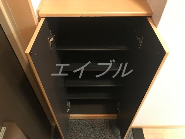 ラヴィアンローズの物件内観写真