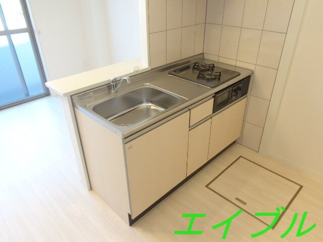 グラン・エスカラードの物件内観写真