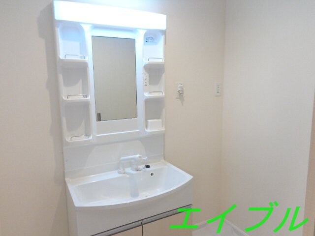 グラン・エスカラードの物件内観写真