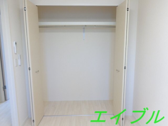 グラン・エスカラードの物件内観写真