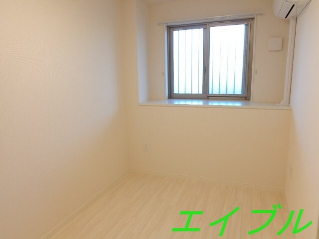 グラン・エスカラードの物件内観写真