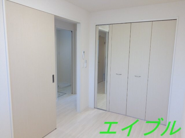 グラン・エスカラードの物件内観写真