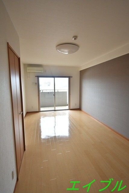 ルネッサンスガーデンの物件内観写真