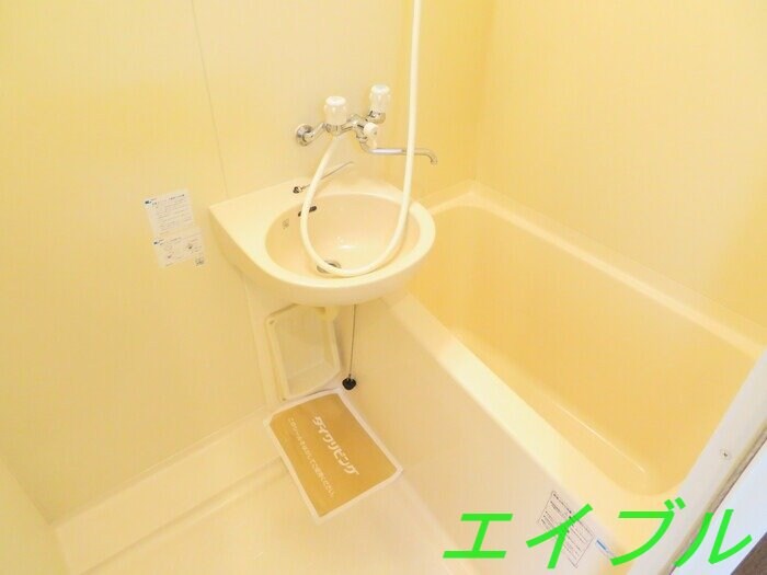 ニューエクセル三宅　Fの物件内観写真