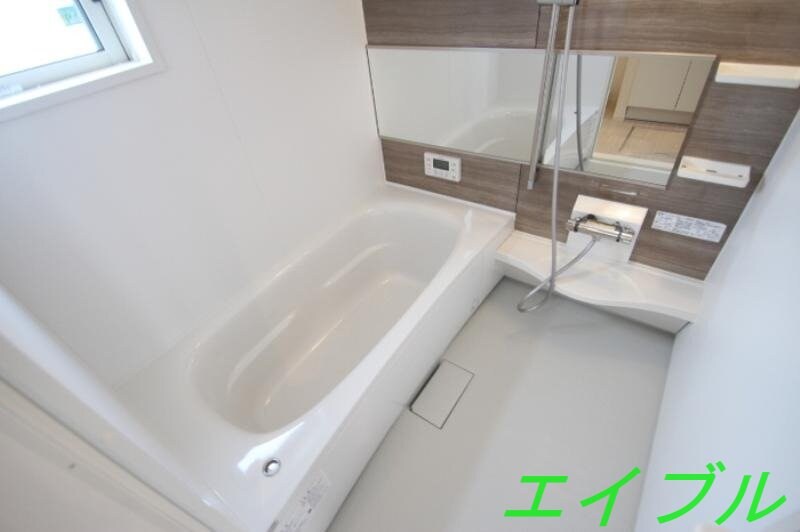 ラフィーネ下中野　C棟の物件内観写真