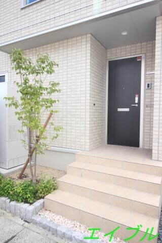 ラフィーネ下中野　C棟の物件外観写真