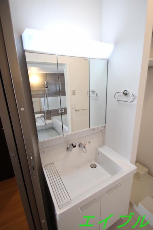 ラフィーネ下中野　C棟の物件内観写真