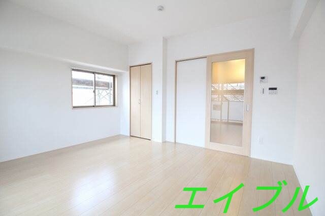 アーバンパレス医大南の物件内観写真