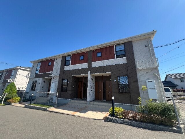 カーサ・ソレイユBの物件外観写真