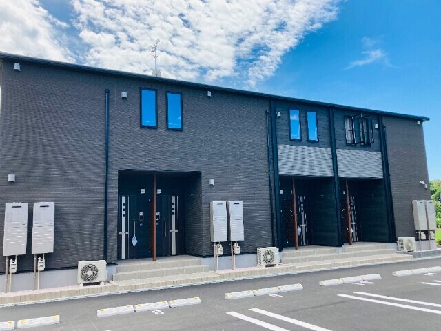 トレスプエンテⅡの物件外観写真