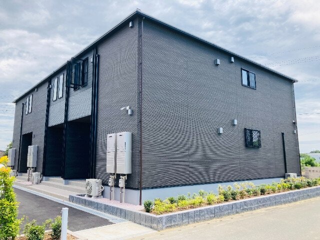 トレスプエンテⅡの物件外観写真