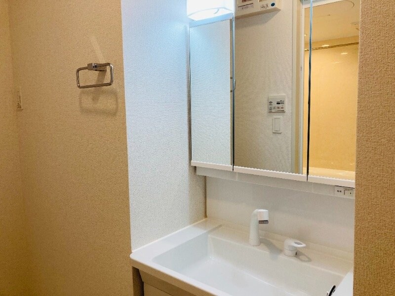 トレスプエンテⅡの物件内観写真