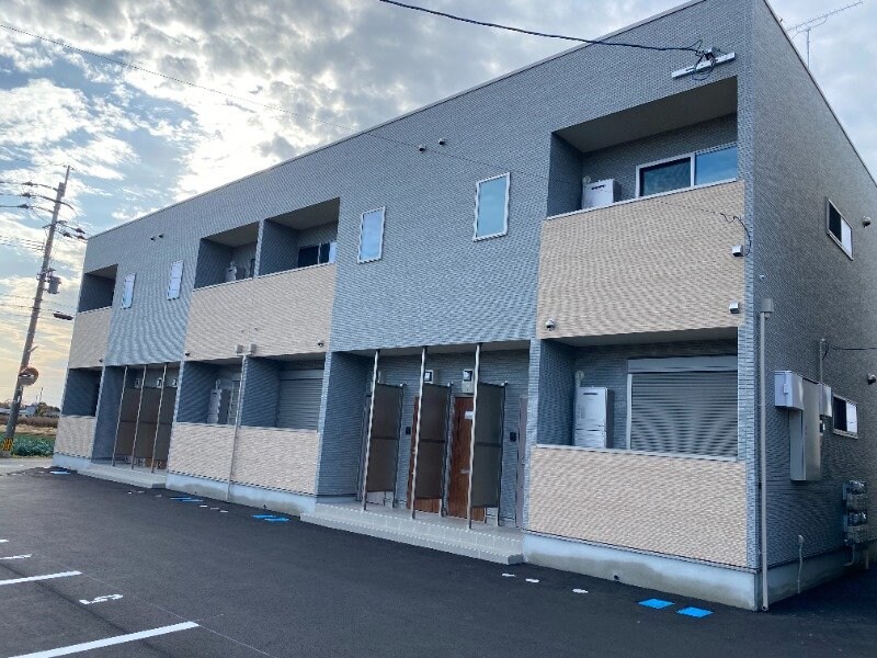 エスカレント上峰 Aの物件外観写真