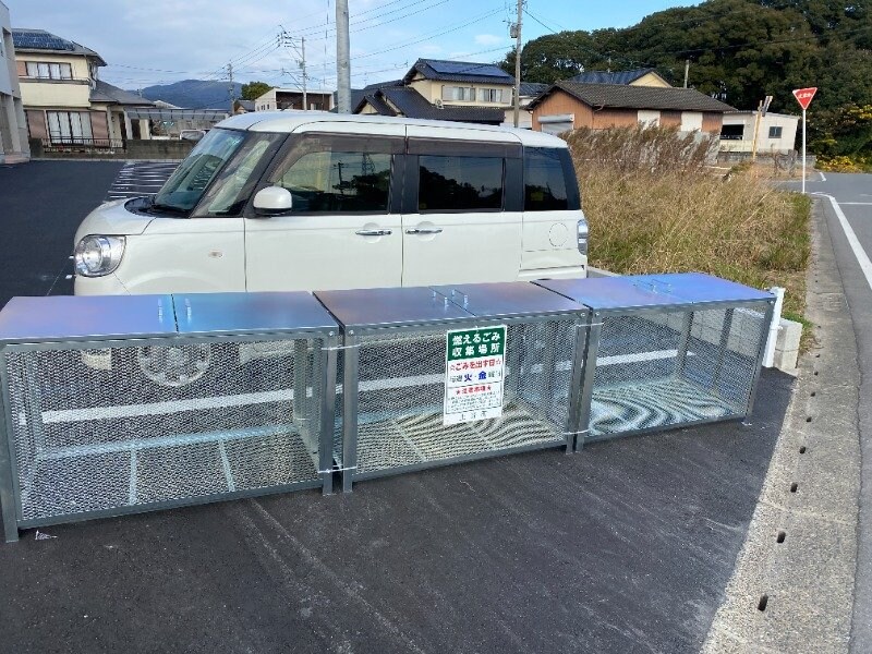 エスカレント上峰 Aの物件外観写真