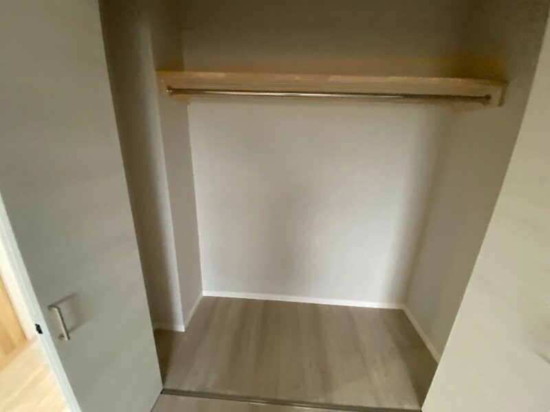 エスカレント上峰 Aの物件内観写真