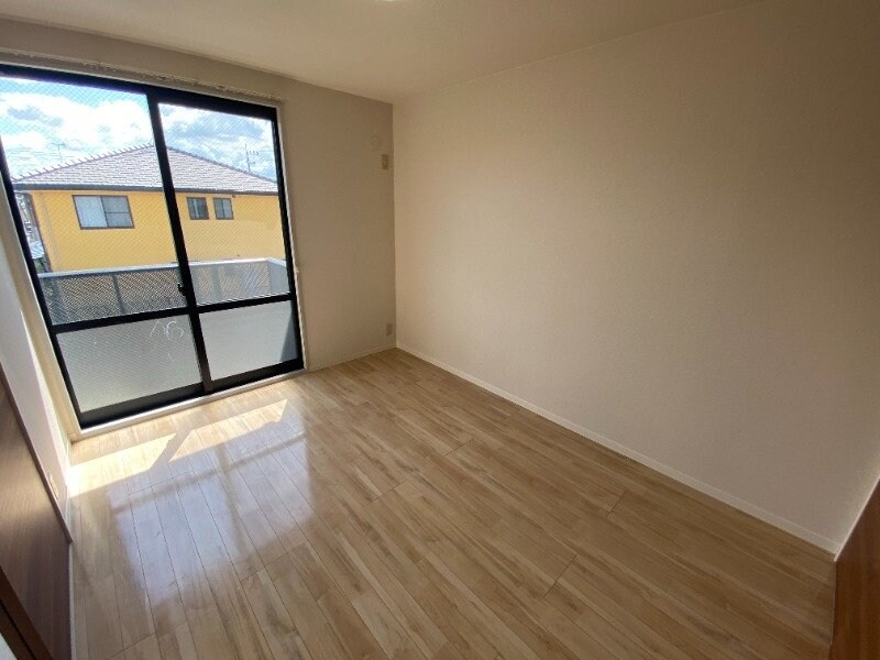 エスポアール上峰 A棟の物件内観写真