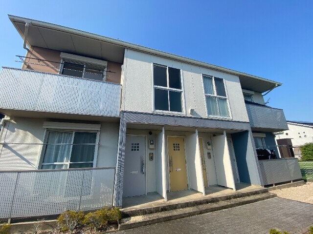 クレセオ泉の物件外観写真