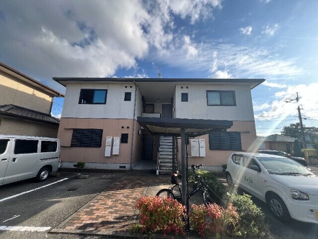 ファミール蔵上Ｂ棟の物件外観写真