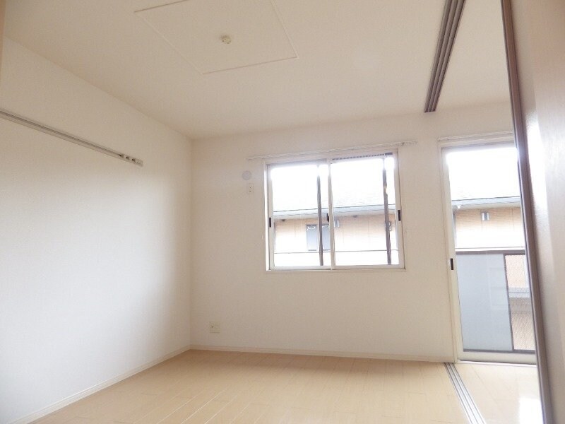 グランシャリオ壱番館の物件内観写真