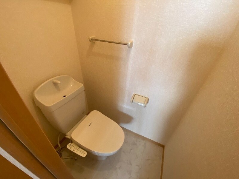 ヴェル・フォンセみやきB棟の物件内観写真