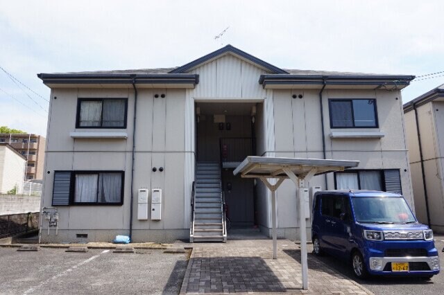 ラフォーンヴィラC棟の物件外観写真