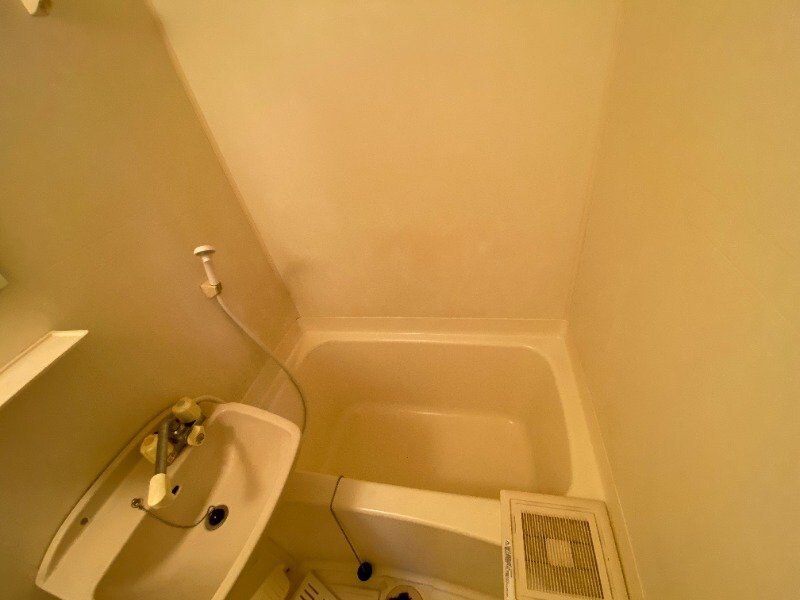 ツインズ旭A棟の物件内観写真