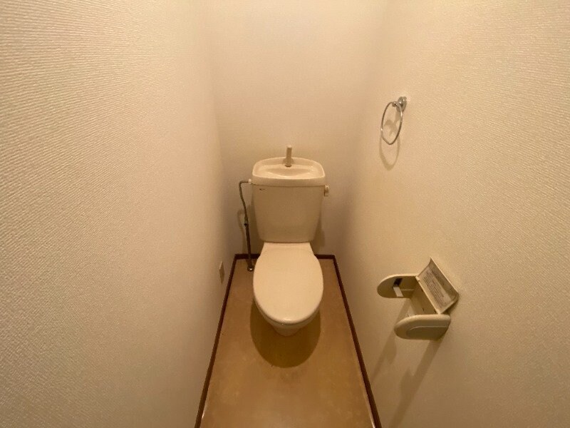 ツインズ旭A棟の物件内観写真