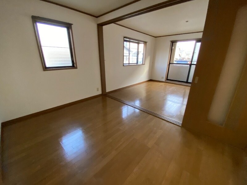 ツインズ旭A棟の物件内観写真