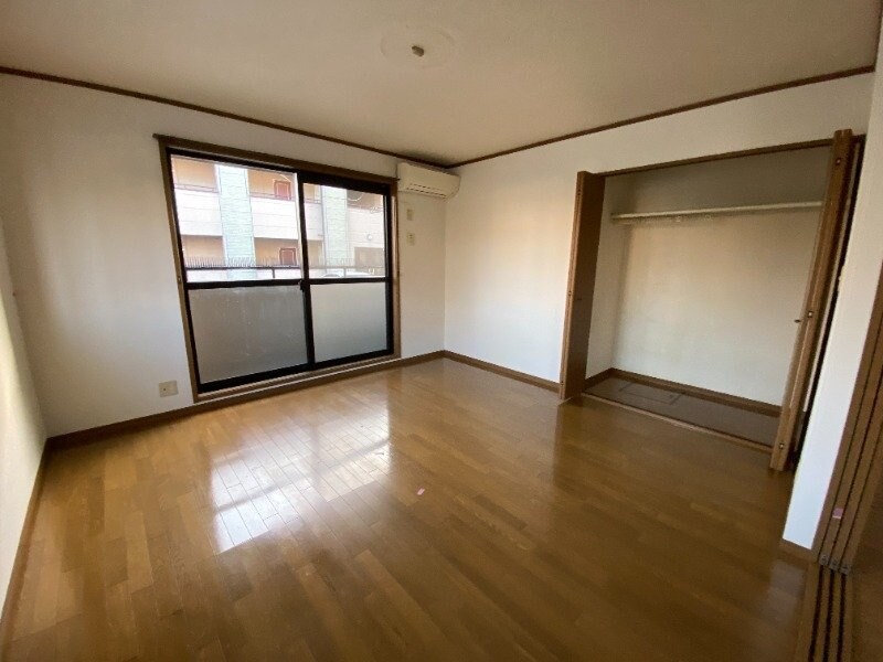 ツインズ旭A棟の物件内観写真