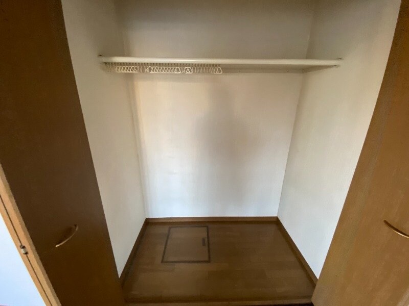 ツインズ旭A棟の物件内観写真