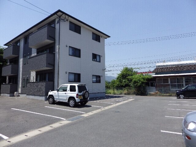 フィールド・オブ・ゴッドＡの物件外観写真