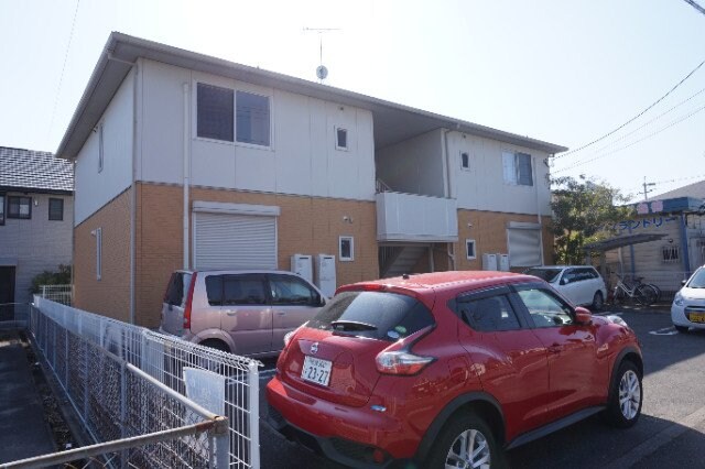 ディアス今泉の物件外観写真