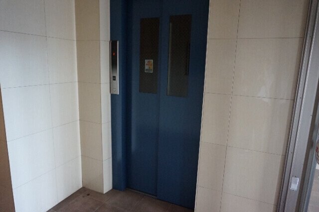 元町パークビルの物件外観写真