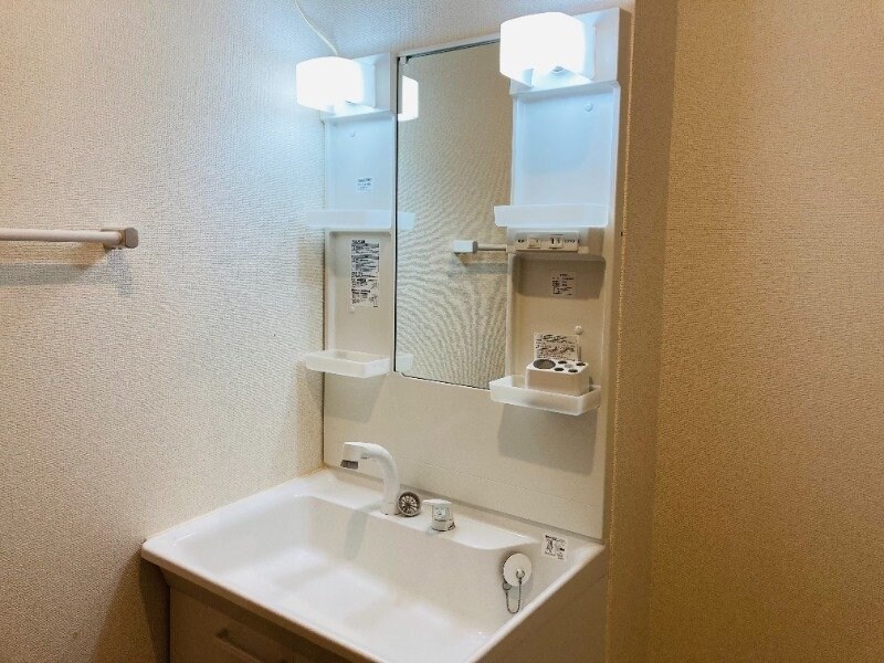 ヴァイオレット上峰の物件内観写真